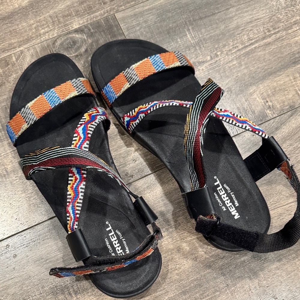 Merrell Women's Black and Multicolor Strappy Sandals size 9